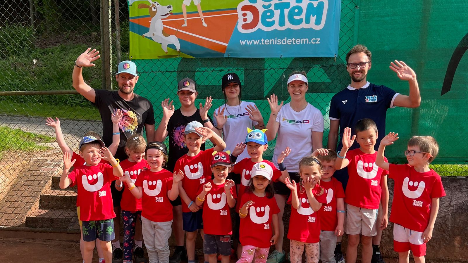 Projekt Tenis Dětem se přesunul ven